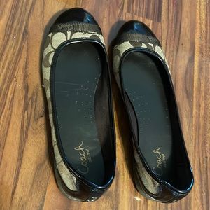Coach flats